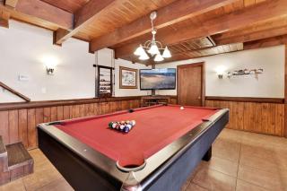 Bear Tracks Ski Haus Retreat- Hot Tub- Pool Table - 6