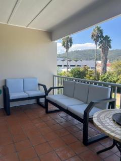 Sunny Side Apartment - 6