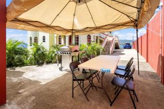 Oceanview • Mins to the Beach • Private BR Balcony - 7