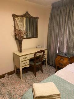 Mill Creek Mansion - 8