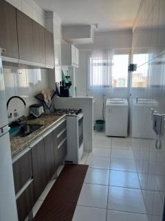 Apartamento na Praia Grande na Aviação - Varanda Gourmet com churrasqueira, WiFi - Ar Condicionado - Estacionamento e vista para o Mar - Acomoda ate 6 pessoas - 6