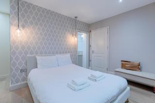 Pristine 3BD Garden Flat in Maida Vale - 8