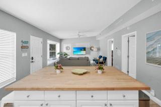 Two Homes, Private Pool, Game Room & Steps to the Beach - 4