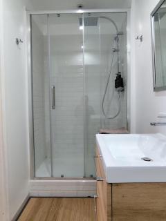 Gite de charme, 3 pers, parc arboré , Chantilly 5' - 4