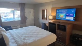 Clarion Pointe Galveston - Beachfront - 2