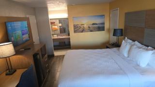 Clarion Pointe Galveston - Beachfront - 1