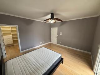 Private room with shared bathroom in house - Mini Mansion - 6