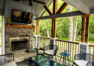 Waterfall Cottage, Hot Tub, Game Room, Fire Pit - 9