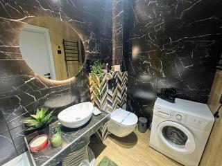 Нові стильні апартаменти в центрі - 9