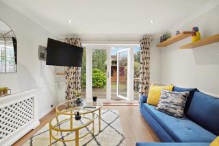 Fulham 2 Bed Flat with Garden - Close to Tube Station - 0
