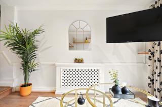 Luxury Fulham 2 Bed with Garden - Sleeps 6 People - 5