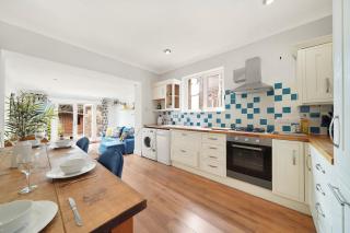 Fulham 2 Bed Flat with Garden - Close to Tube Station - 2