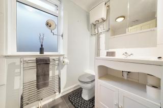 Fulham 2 Bed Flat with Garden - Close to Tube Station - 1