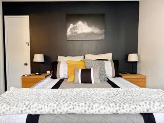 Renovated Mountain Getaway, AC, Spa, Pool, Full Kitchen - Mammoth Lakes - 8