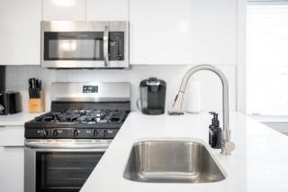 Sleek Midtown Escape Near Beltline & Dining - 4