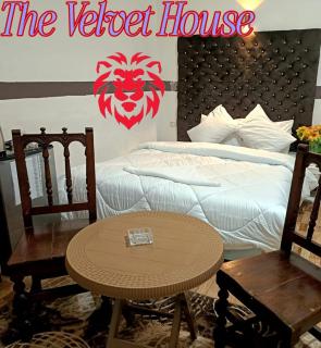 THE velvet HOUSE - 1