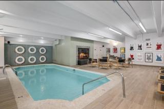 Modern 1BR Porchlight retreat - 4