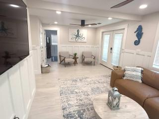 Cozy Beach House-Family - 5