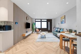 Luxury Home & Work Haven Comfort for Families - 5