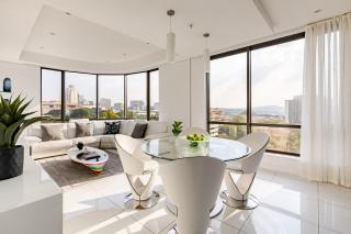 Luxury one bed suite - 2