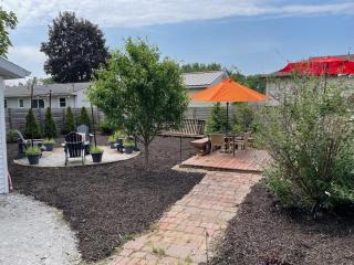 Eastside Abode - Local Living Weekly & Monthly Rentals Only Contact for Monthly Rates - 7