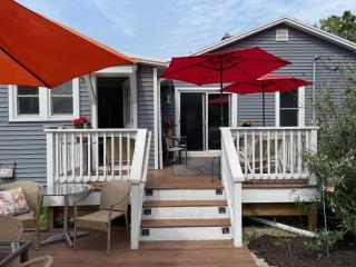 Eastside Abode - Local Living Weekly & Monthly Rentals Only Contact for Monthly Rates - 6