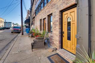 Convenient Couples Retreat in Dtwn Marshall! - 8