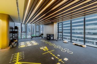 KINGbed with Pool Gym and Standing Desk near MRT - 1