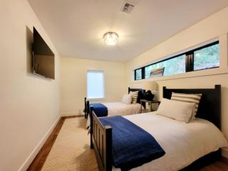 Enetai Beach House with dock and Hot Tub - 2