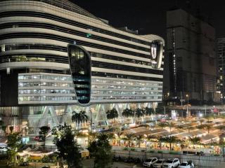 53Fl Skyview with King Bed Pool and Gym MRT200m - 3