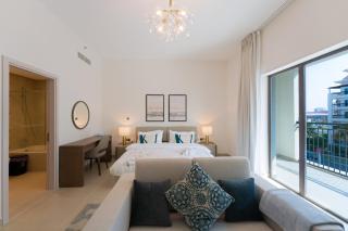 Santorini-Style Studio Apartment in Yas Island - 8