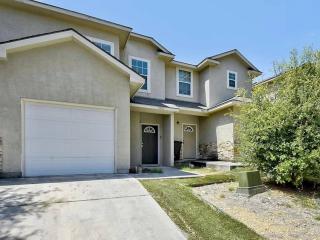 Peaceful Serene Great Location and Amenities - 8