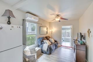 2 Mi to Dtwn Atascadero! Cozy Cottage with Yard - 5