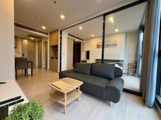 Spacious Apt with King Bed Pool and Gym MRT200m - 0