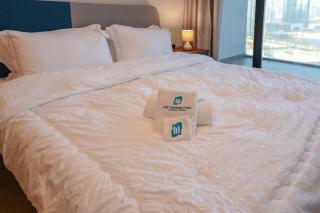 1 BR in Maryah Island with balcony - 0