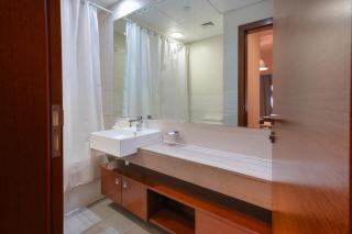 Bright 1-Bedroom in Gate Towers Reem Island - 4