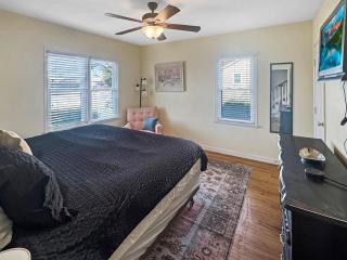 Brownfield BlueBird House - 6 bedrooms - 3