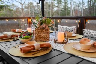 LUXE Lake Adger-Lakefront Home, Private Dock, Hot Tub, Fire Pit, Canoe, Epic Mtn & Lake Views, Universal EV Station - 1