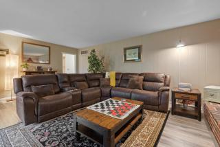 Family Escape with Yard, Fire Pit and EV Charger - 4