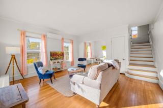 Navigate Stays Serene Retreat in Minneapolis - 8