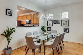 1 Mi to Dtwn Cincinnati Spacious Townhome with Deck - 9