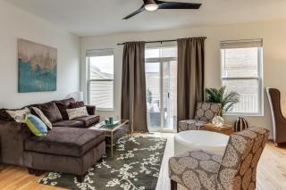 1 Mi to Dtwn Cincinnati Spacious Townhome with Deck - 6