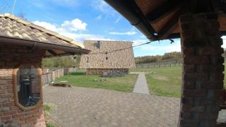 Red Brick Guest House - 8