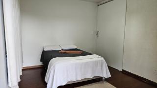 Quarto confortável com cama de casal. - 0