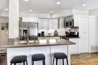 Ocean Viewsteps To Sandacground Floorparking - 8