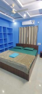 Rushitha HOMESTAY, NEAR TO ALIPIRI , AC ROOMS - Tirupati - 7