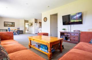 Cozy, Private Central Location - 4