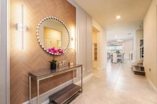 Luxurious New 9BR Villa w Game Room Theater Pool - 1