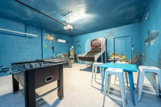 Luxurious New 9BR Villa w Game Room Theater Pool - 2