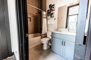 LUXE-Broadway Getaway-Heart of Gulch-Mins to Broadway - 6